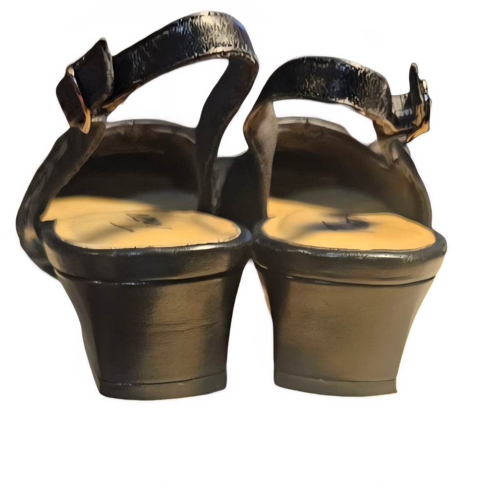 Trotters Leather  Black Dea Woven Cap Toe Adjustable Slingback Pumps 7.5 - Picture 3 of 7